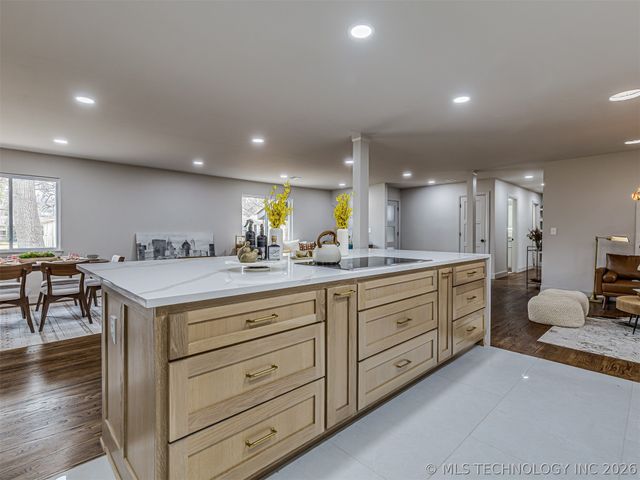 4334 S Trenton Avenue, Tulsa, OK 74105