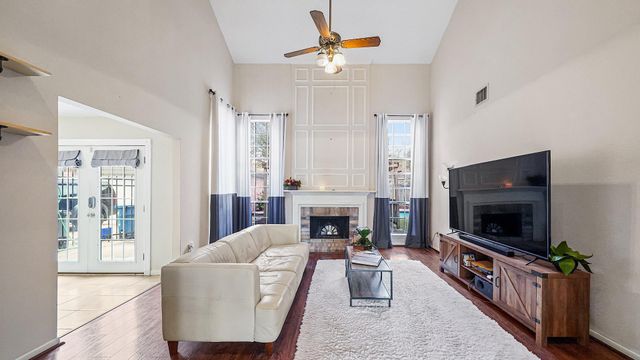 7518 Honey Creek Lane, Houston, TX 77095