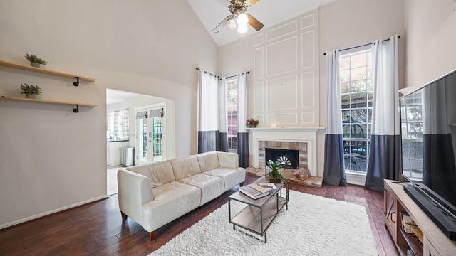 7518 Honey Creek Lane, Houston, TX 77095