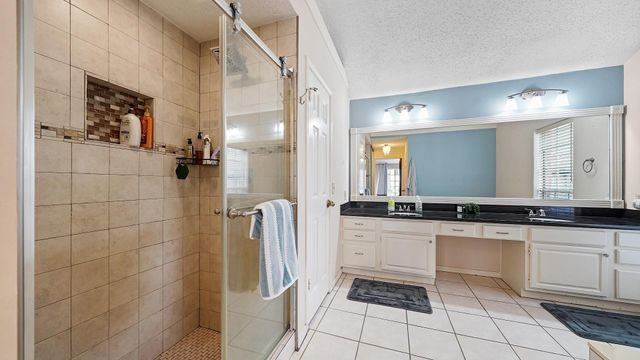 7518 Honey Creek Lane, Houston, TX 77095