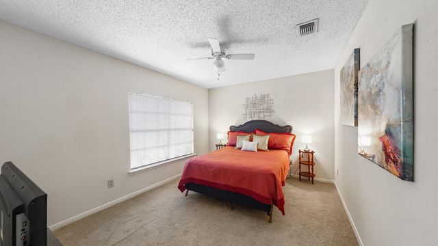 7518 Honey Creek Lane, Houston, TX 77095