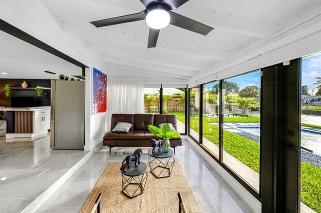 2925 NE 1ST Avenue, Wilton Manors, FL 33334