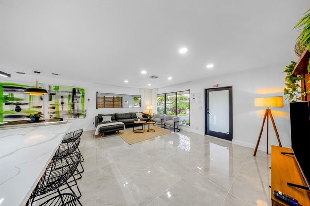 2925 NE 1ST Avenue, Wilton Manors, FL 33334