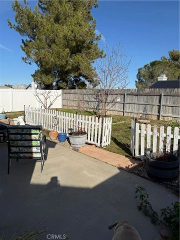 9143 Ashwood Court, Hesperia, CA 92344
