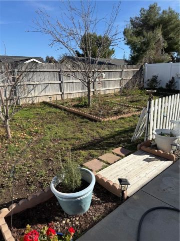 9143 Ashwood Court, Hesperia, CA 92344