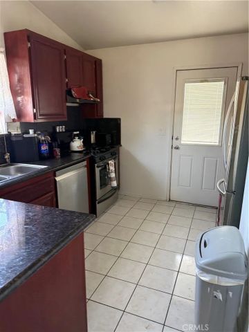 9143 Ashwood Court, Hesperia, CA 92344