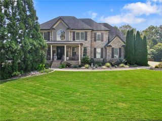 108 AUTUMN GLEN Drive, Woodstock, GA 30188