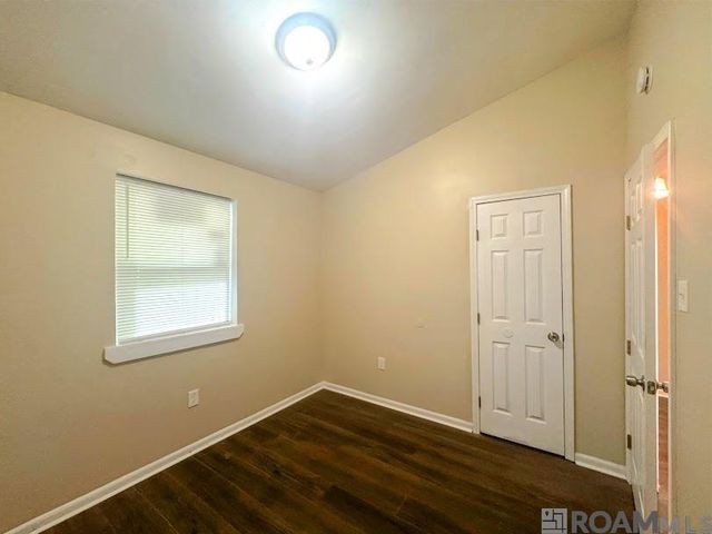 5034 Jackson Ave, Baton Rouge, LA 70806