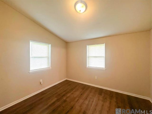 5034 Jackson Ave, Baton Rouge, LA 70806