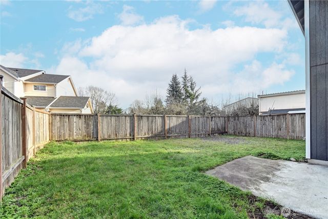 8823 18th Avenue E, Tacoma, WA 98445