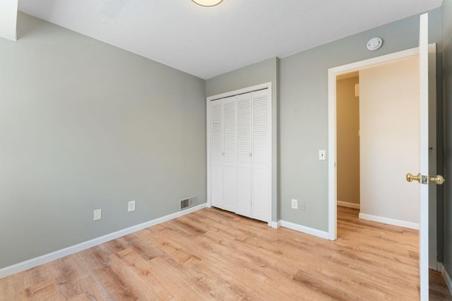 12318 Oak Leaf Court, Burnsville, MN 55337