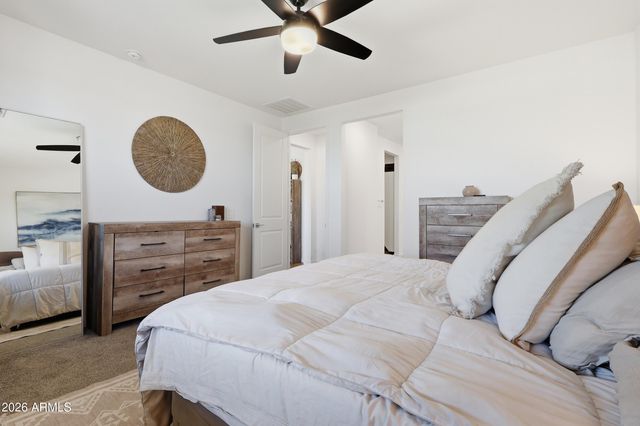 15996 W HONEYSUCKLE Drive, Surprise, AZ 85387