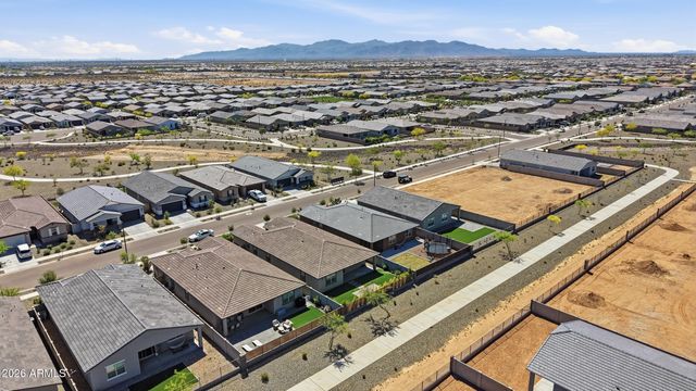 15996 W HONEYSUCKLE Drive, Surprise, AZ 85387