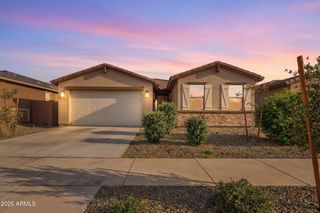 15996 W HONEYSUCKLE Drive, Surprise, AZ 85387