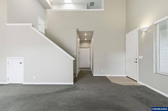 5475 Charles Wy, Eugene, OR 97402