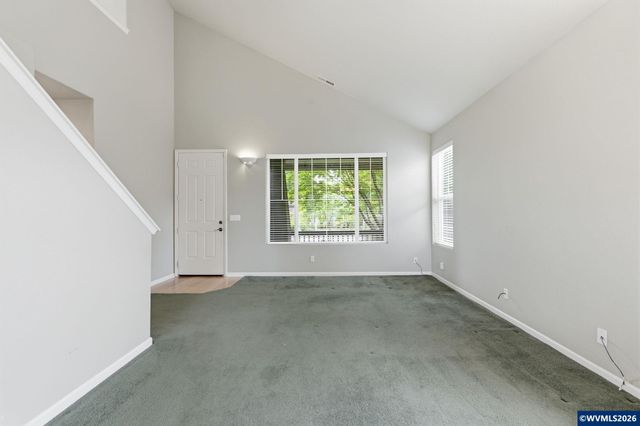 5475 Charles Wy, Eugene, OR 97402