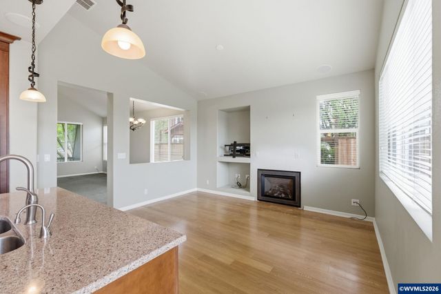 5475 Charles Wy, Eugene, OR 97402