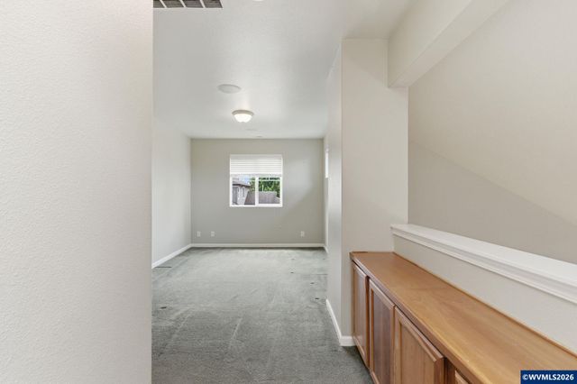 5475 Charles Wy, Eugene, OR 97402