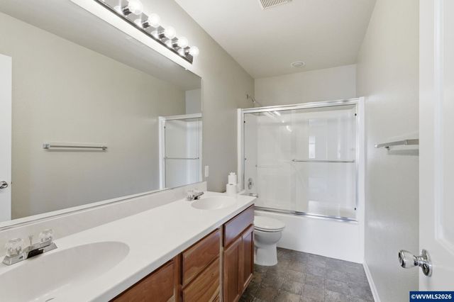 5475 Charles Wy, Eugene, OR 97402