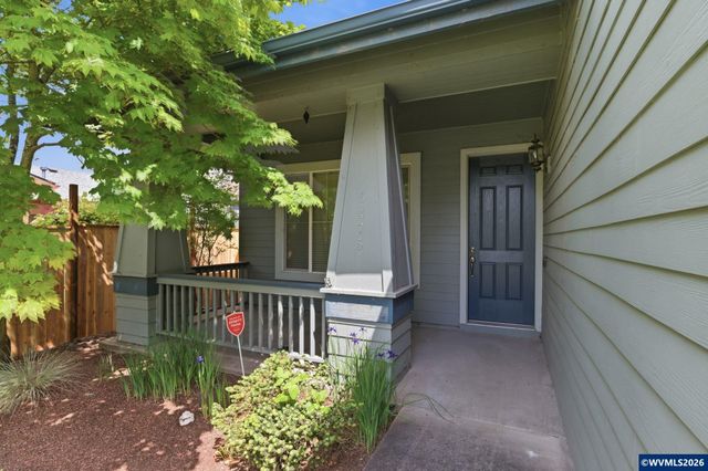 5475 Charles Wy, Eugene, OR 97402