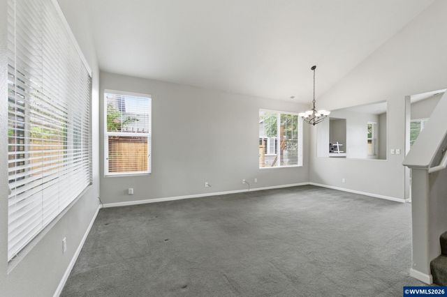 5475 Charles Wy, Eugene, OR 97402