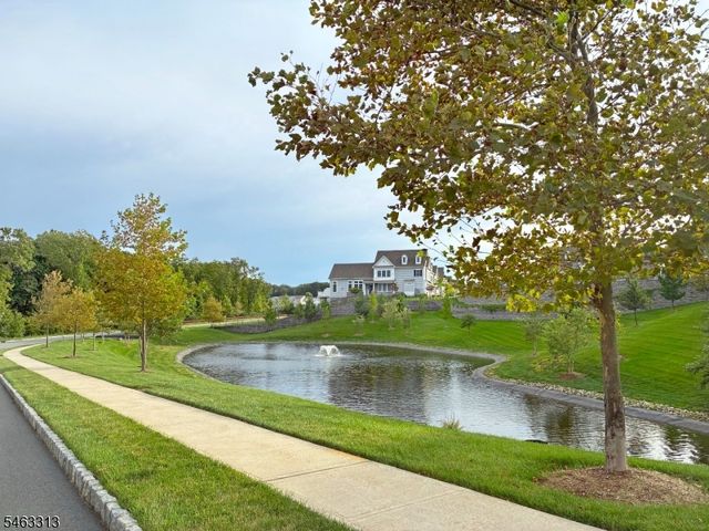 3 Sequoia Dr, Cedar Grove Twp., NJ 07009