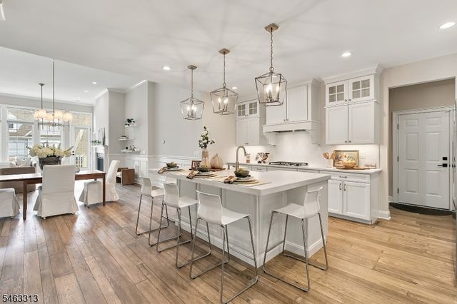 3 Sequoia Dr, Cedar Grove Twp., NJ 07009