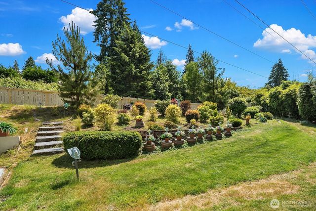 12415 NE 112th Street, Kirkland, WA 98033