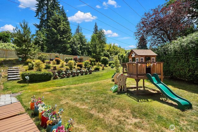 12415 NE 112th Street, Kirkland, WA 98033
