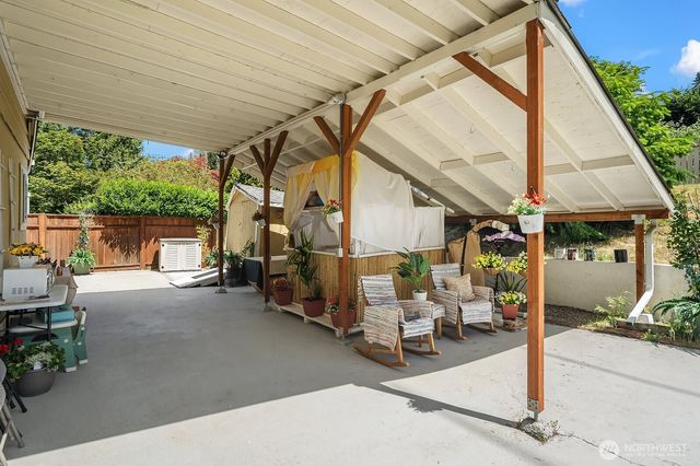 12415 NE 112th Street, Kirkland, WA 98033