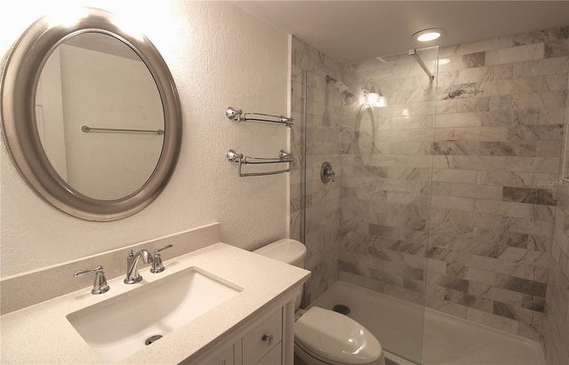 942 LA COSTA CIRCLE 3, Sarasota, FL 34237