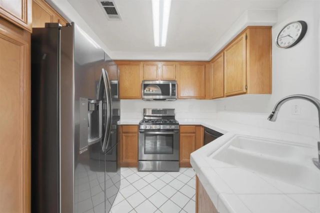 30451 Pelican Bay F, Murrieta, CA 92563