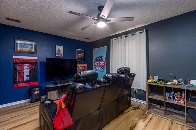 3508 N PARK Avenue, Kansas City, MO 64116