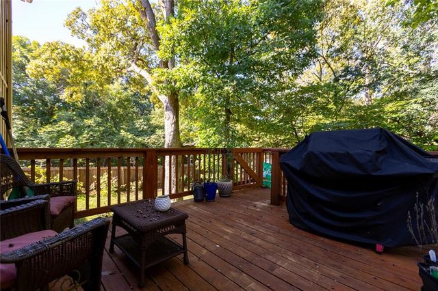 3508 N PARK Avenue, Kansas City, MO 64116