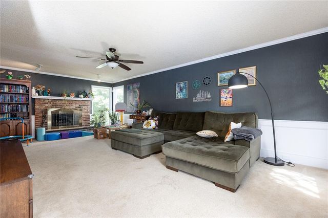 3508 N PARK Avenue, Kansas City, MO 64116