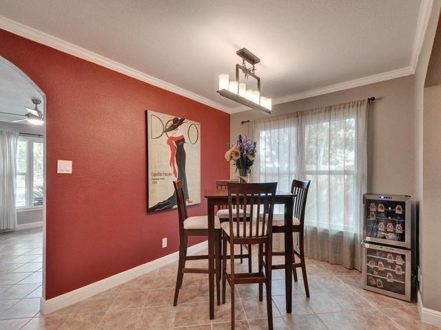 610 W North Loop BLVD, Austin, TX 78751