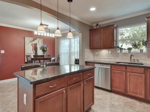 610 W North Loop BLVD, Austin, TX 78751