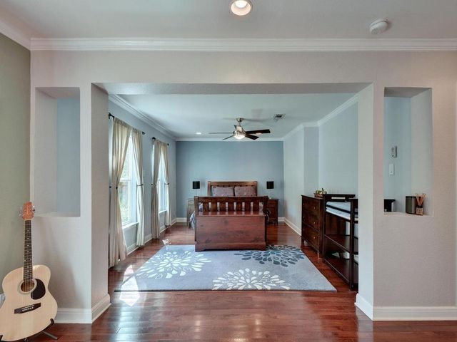 610 W North Loop BLVD, Austin, TX 78751