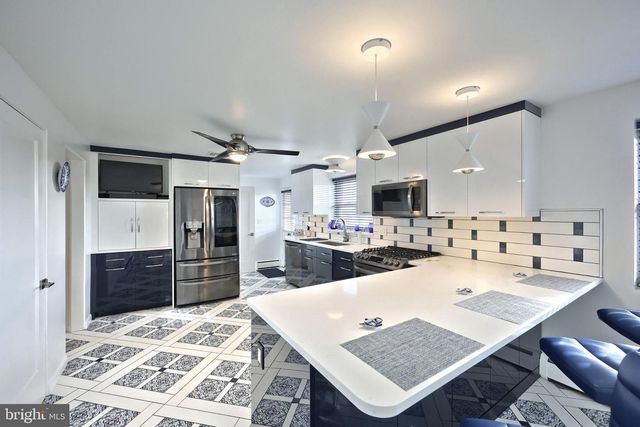 4330 BRIARWOOD CT, York, PA 17408