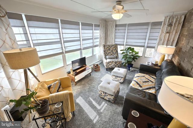 4330 BRIARWOOD CT, York, PA 17408