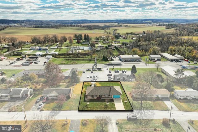 4330 BRIARWOOD CT, York, PA 17408