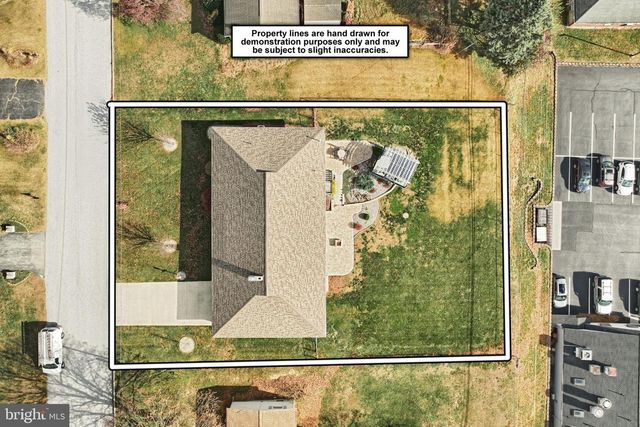 4330 BRIARWOOD CT, York, PA 17408