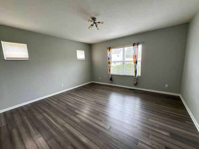 5743 Cedar Lawn Drive, Groveport, OH 43125