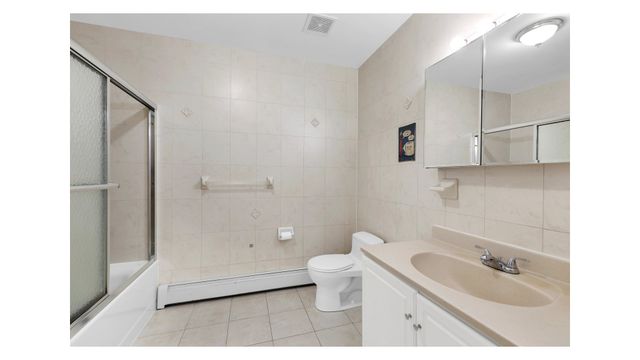 587 WARREN Street, New York City, NY 11217