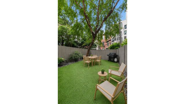 587 WARREN Street, New York City, NY 11217