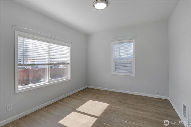 637 Elizabeth Street, Sumner, WA 98390