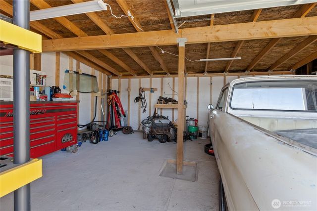 637 Elizabeth Street, Sumner, WA 98390