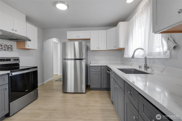 637 Elizabeth Street, Sumner, WA 98390