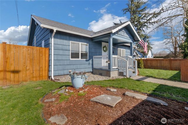 637 Elizabeth Street, Sumner, WA 98390