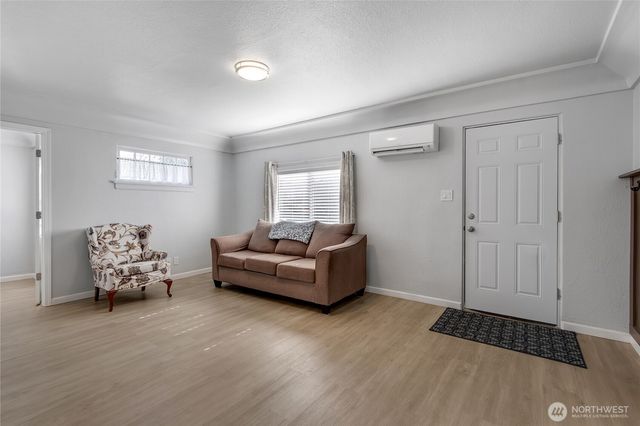 637 Elizabeth Street, Sumner, WA 98390